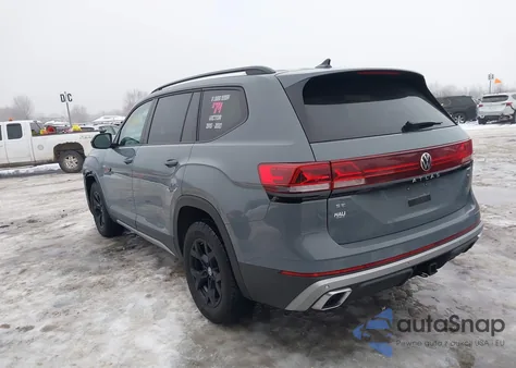 2024 Volkswagen Atlas 2.0T Peak Edition Se W/Technology z USA, uszkodzony, nr VIN 1V2CR2CA2RC542858